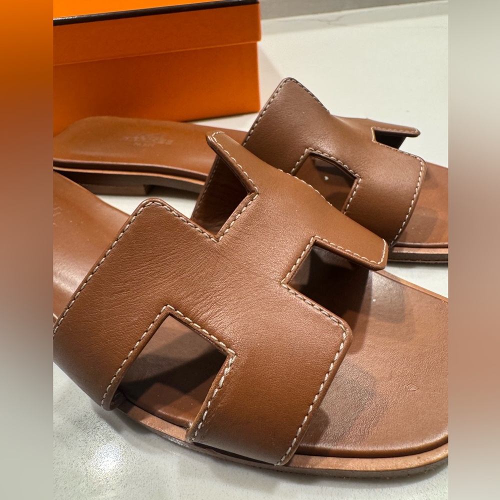 Hermes Oran Sandals - Picture 3 of 6